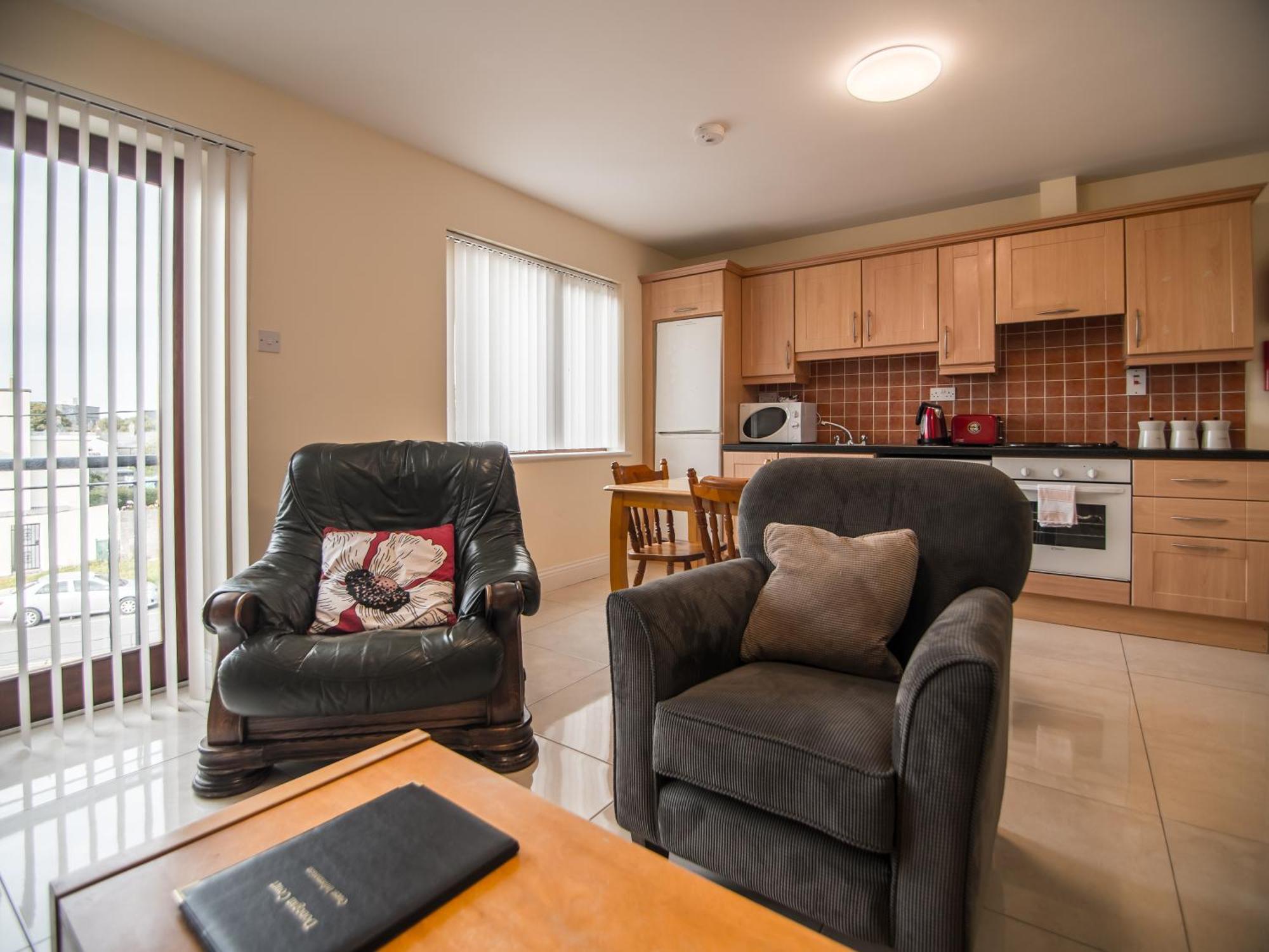 Donegan Court Aparthotel Galway Kültér fotó