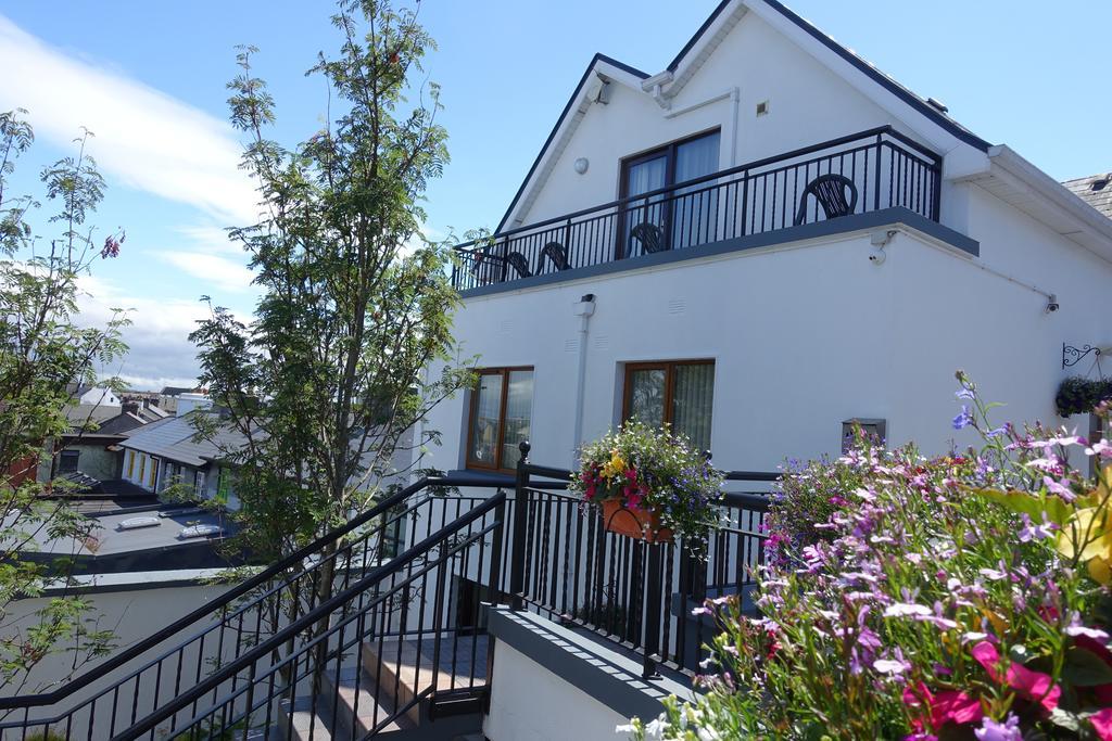Donegan Court Aparthotel Galway Kültér fotó