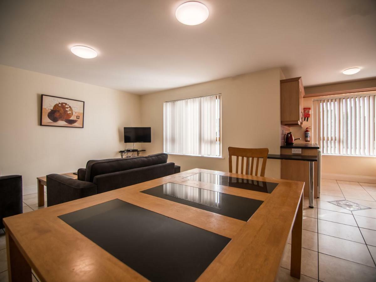 Donegan Court Aparthotel Galway Kültér fotó