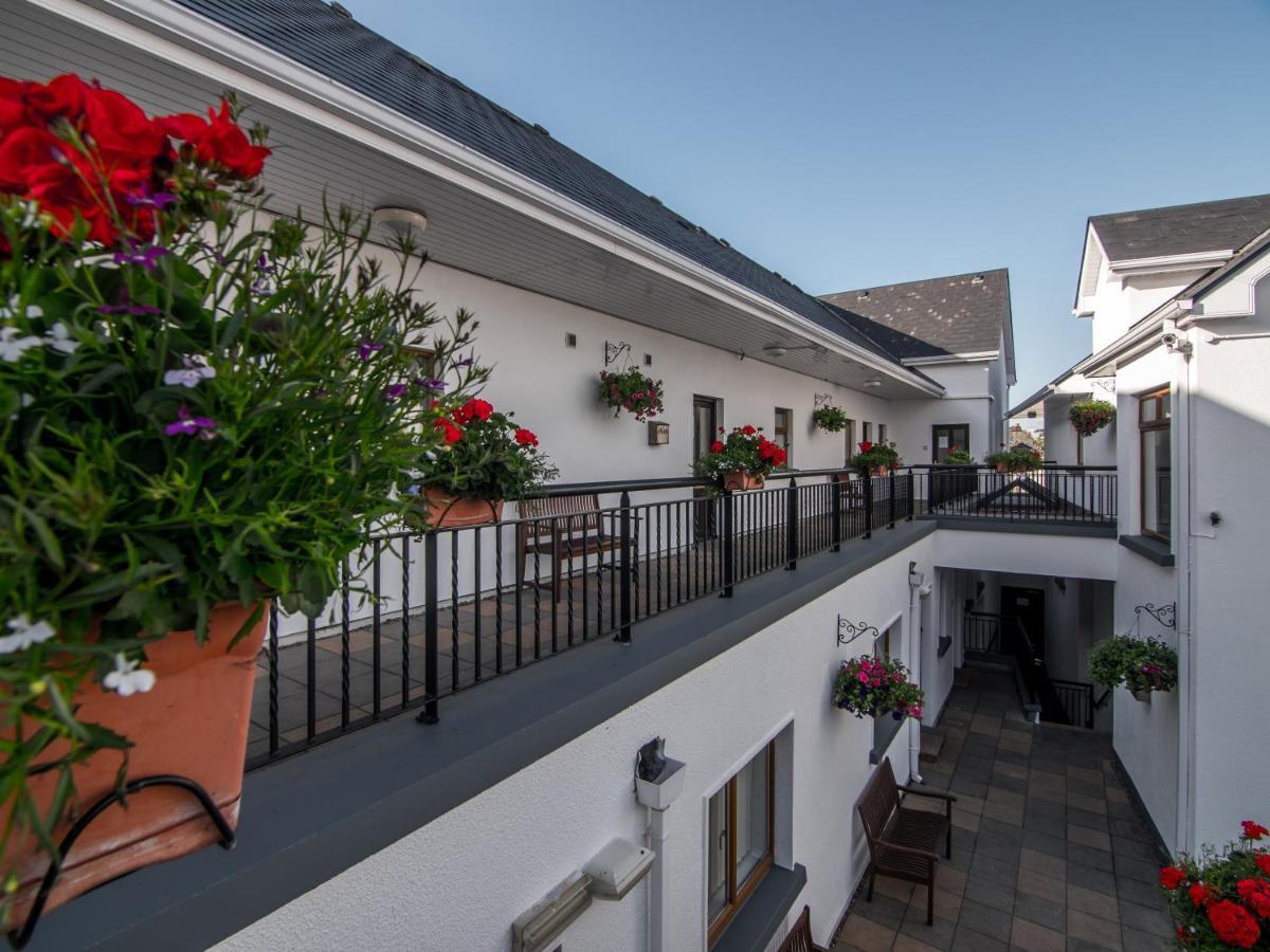 Donegan Court Aparthotel Galway Kültér fotó