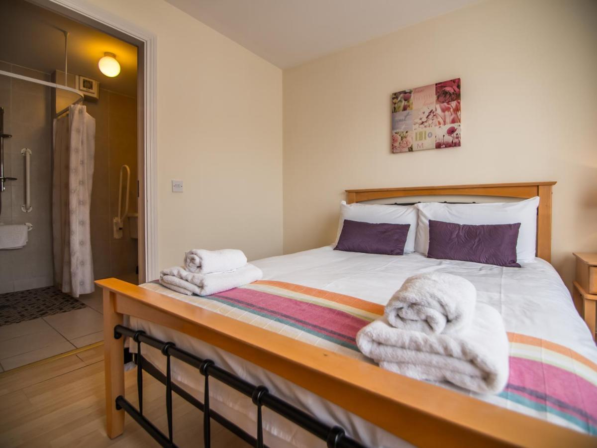Donegan Court Aparthotel Galway Kültér fotó