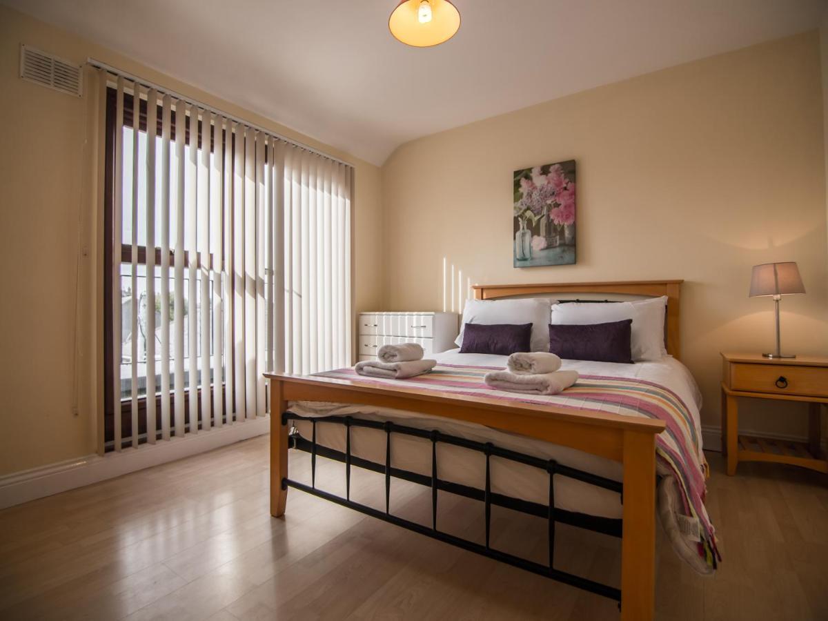 Donegan Court Aparthotel Galway Kültér fotó