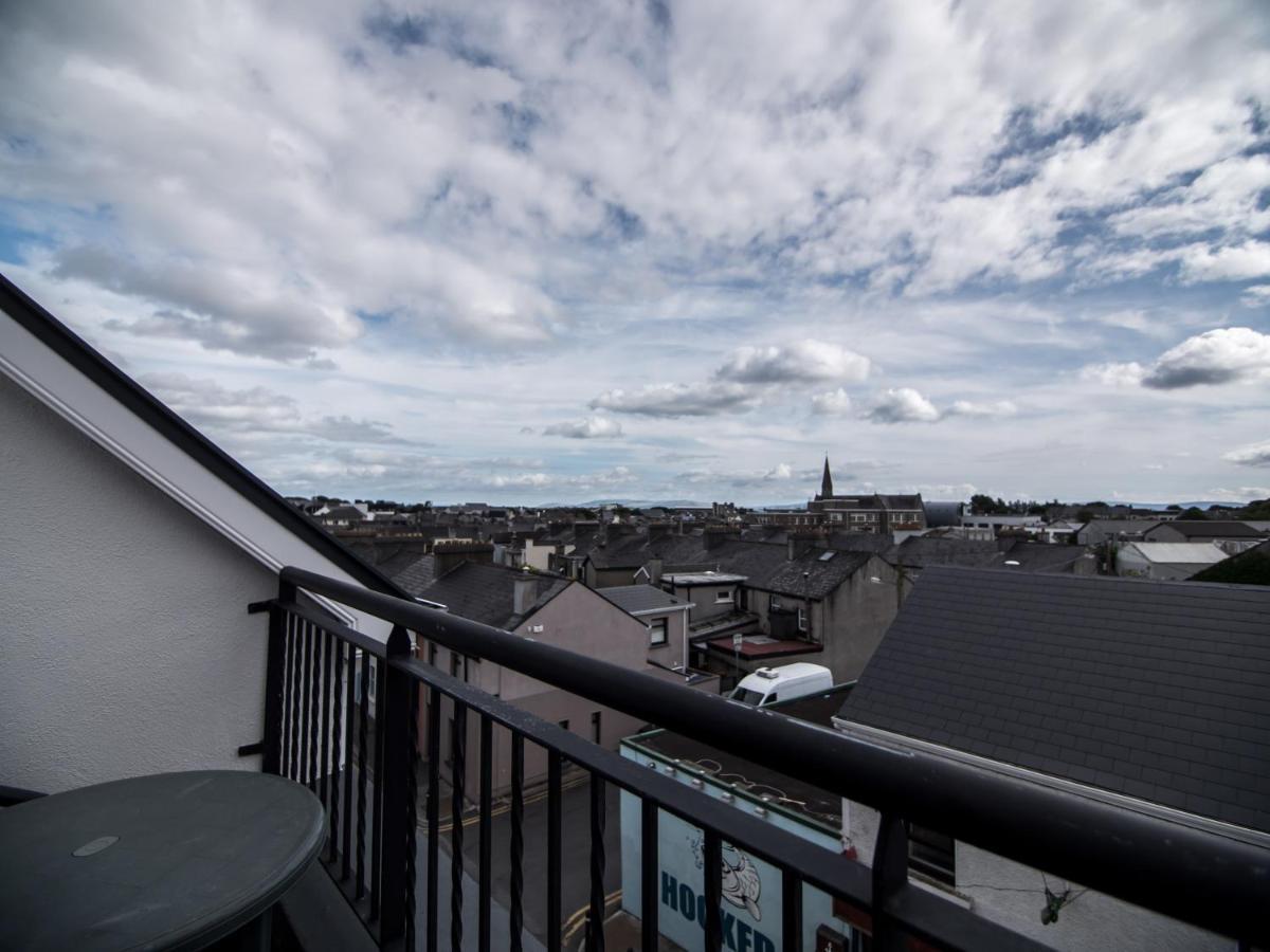 Donegan Court Aparthotel Galway Kültér fotó